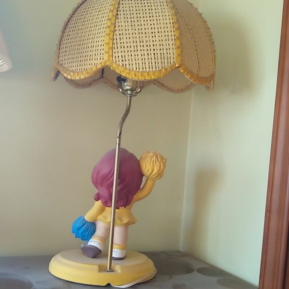 Lamp - Picture 3 of 3